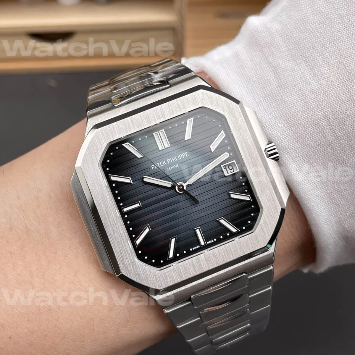 Best Patek Philippe Cubitus 5821/1A-001 Super Clone Replica for luxury watch collectors