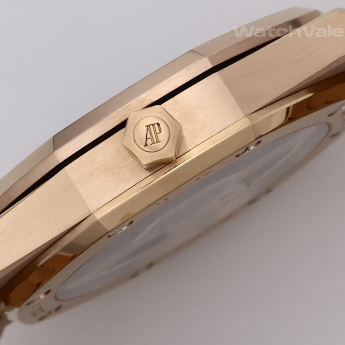 Audemars Piguet Royal Oak 16204OR pink gold replica on wrist