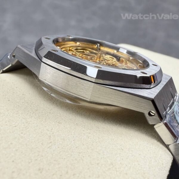Super clone Double Balance Wheel dual oscillating wheel movement detail