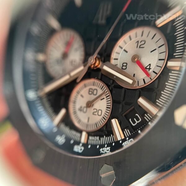 Royal Oak Offshore super clone rubber strap and folding clasp detail