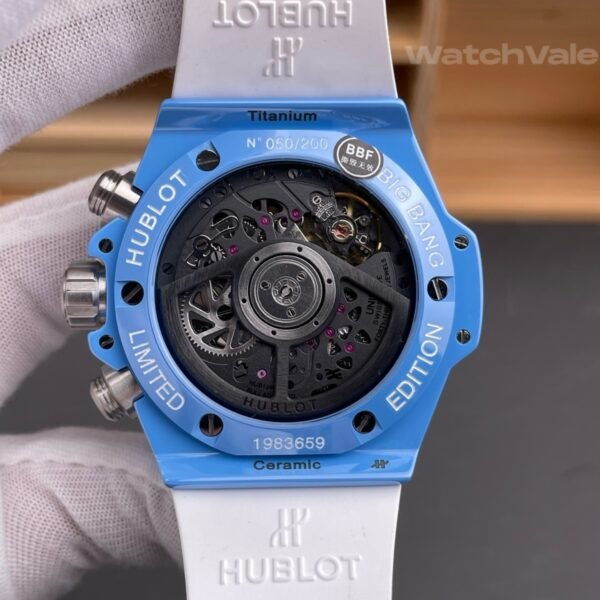 Hublot 441.EX.5120.RX replica side profile showing case layers on wrist