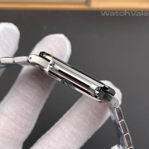Cubitus super clone integrated steel bracelet and folding clasp close-up