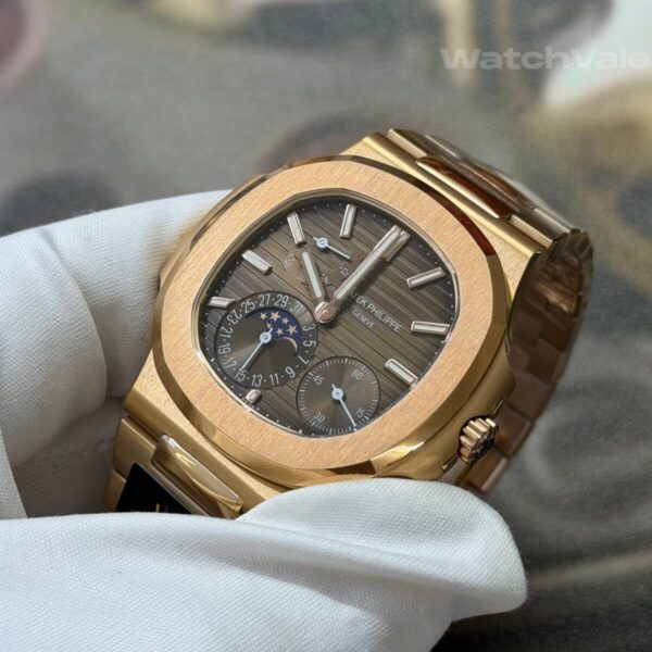 Super clone Nautilus rose gold rounded octagonal bezel detail shot