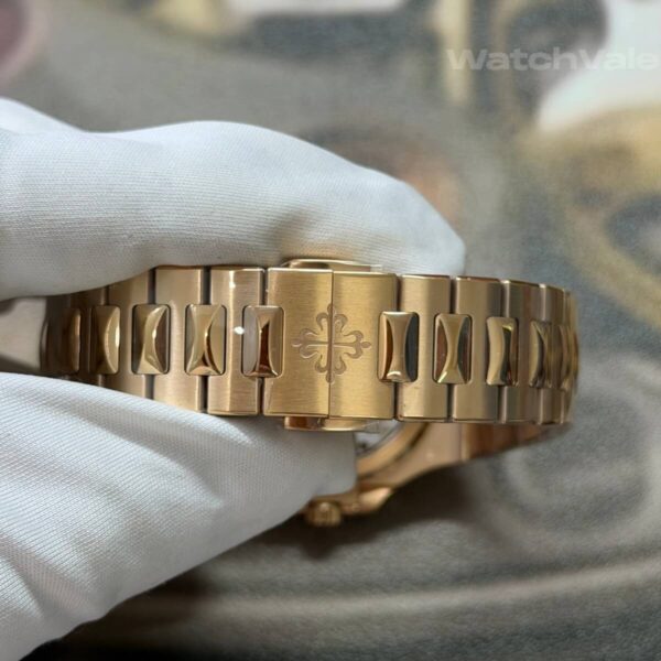 5712/1R-001 super clone rose gold bracelet and folding clasp close-up