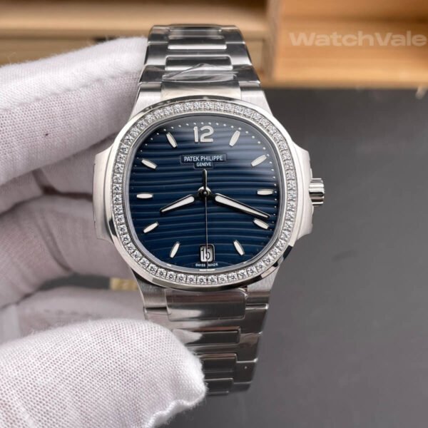 Super clone Nautilus diamond set bezel detail shot