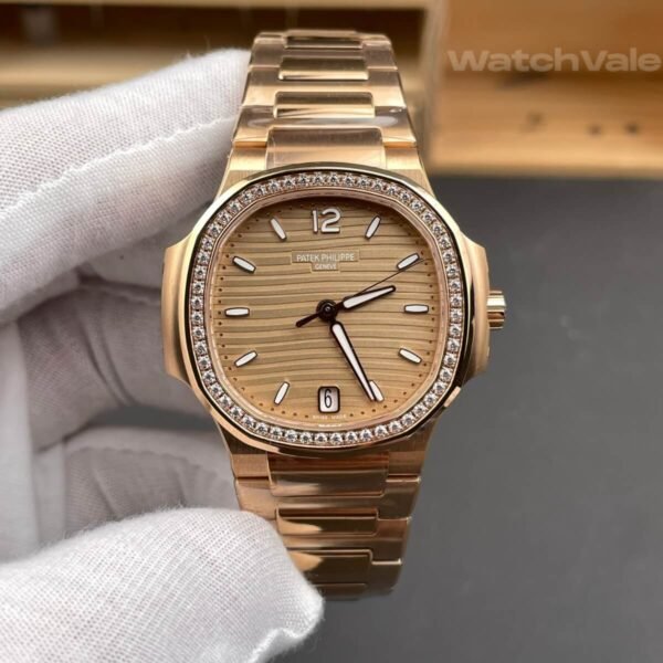 Patek Philippe Nautilus 7118 rose gold diamond bezel close-up replica watch