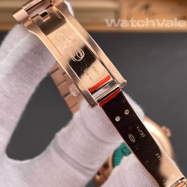 Rolex Day-Date 40 228235 President bracelet detail replica