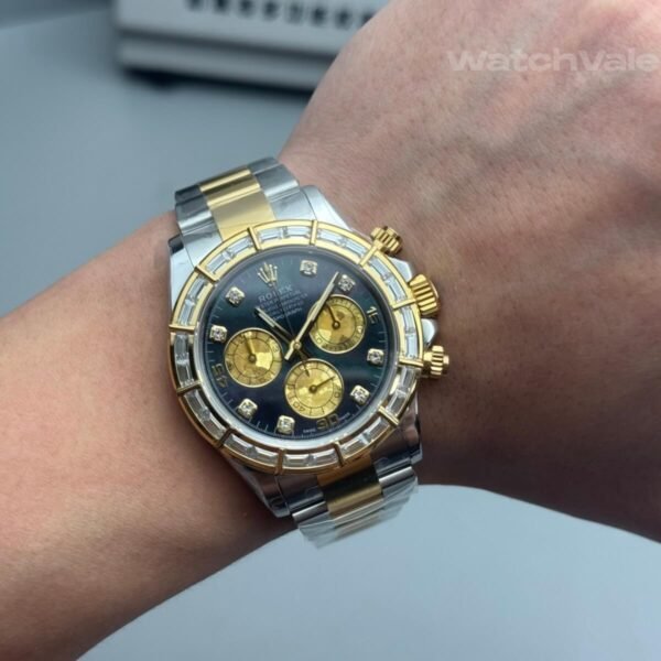 Daytona super clone two-tone Oyster bracelet and folding clasp detail