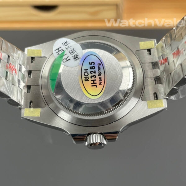 Rolex GMT-Master II 126710BLNR Oystersteel replica watch back view