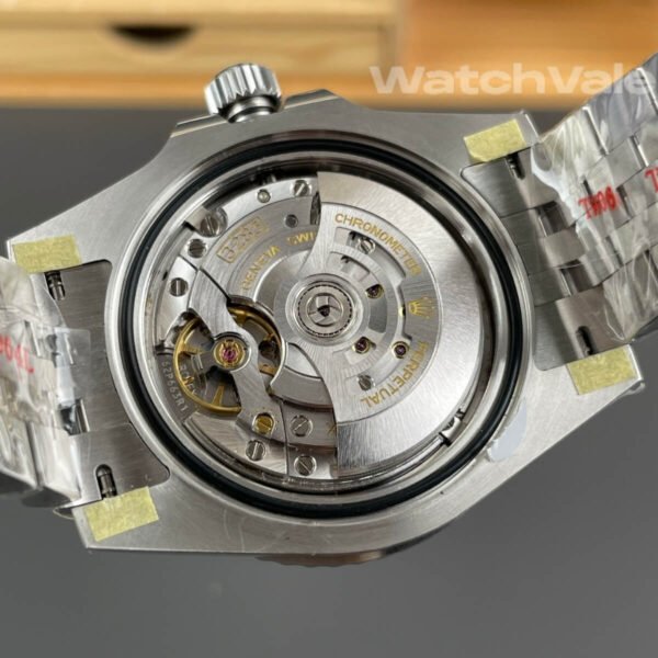Green black Cerachrom bezel Rolex GMT-Master replica watch