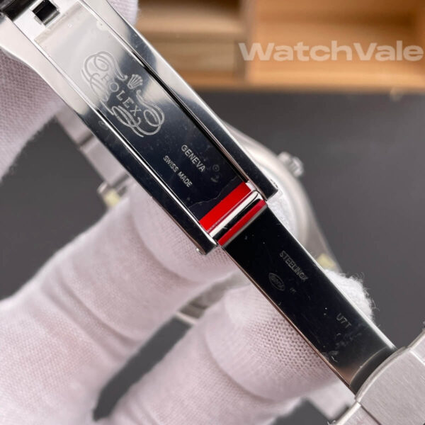 Rolex Oyster Perpetual 41 124300 Oyster bracelet detail replica