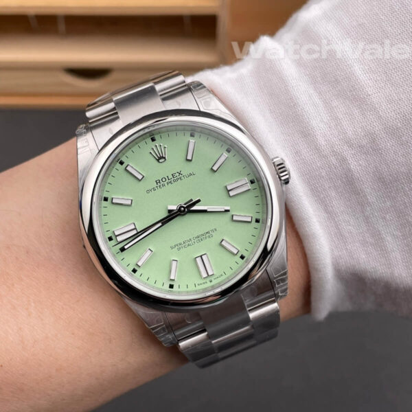 Rolex Oyster Perpetual 41 134300 full view pistachio dial replica