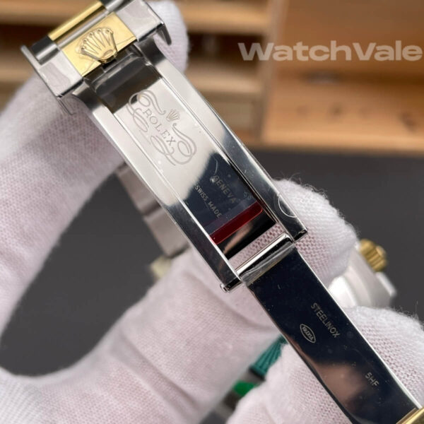 Rolex Submariner Date 126613LN two-tone bracelet detail replica