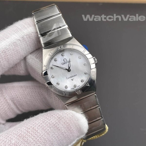 Omega Constellation Manhattan mother-of-pearl dial close-up replica watch