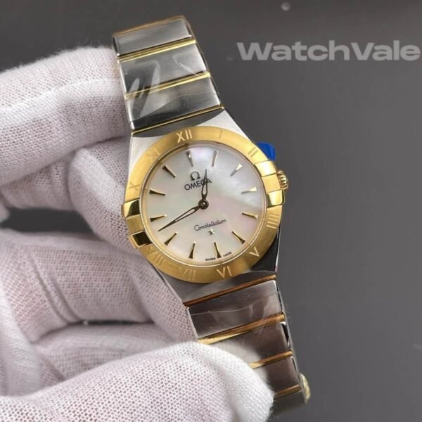 Omega Constellation Manhattan mother-of-pearl dial close-up replica watch