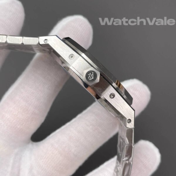 Audemars Piguet Royal Oak Perpetual Calendar green dial close-up replica watch