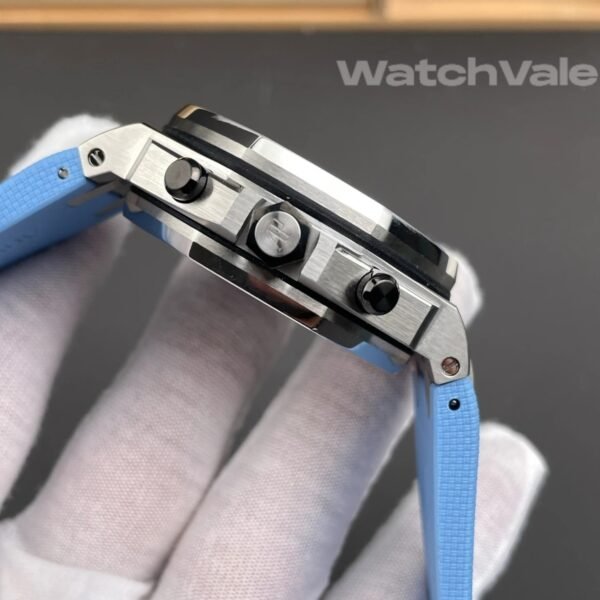 Audemars Piguet Royal Oak Offshore blue Méga Tapisserie dial close-up replica watch