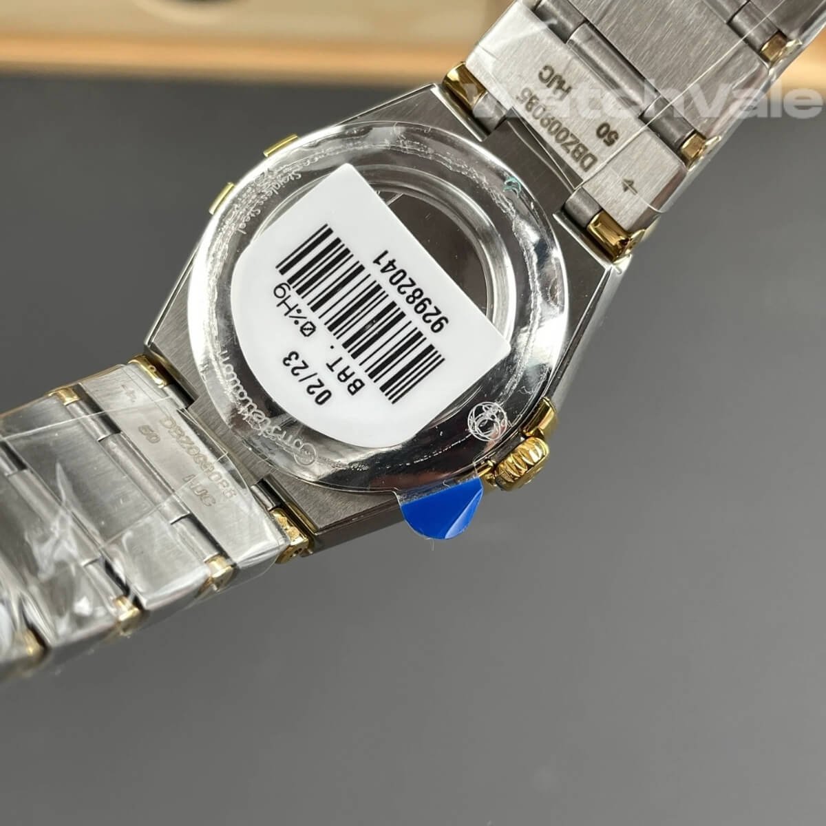 White mother-of-pearl dial yellow gold bezel Omega Constellation Manhattan replica watch
