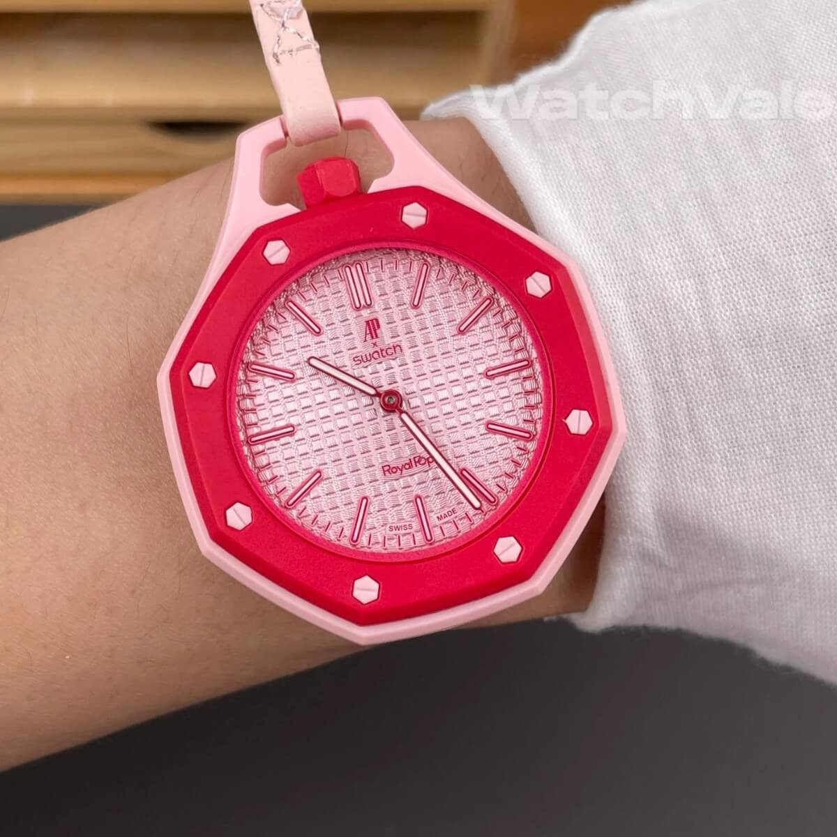 Audemars Piguet x Swatch Royal Pop Otto Rosso pink lanyard strap detail replica