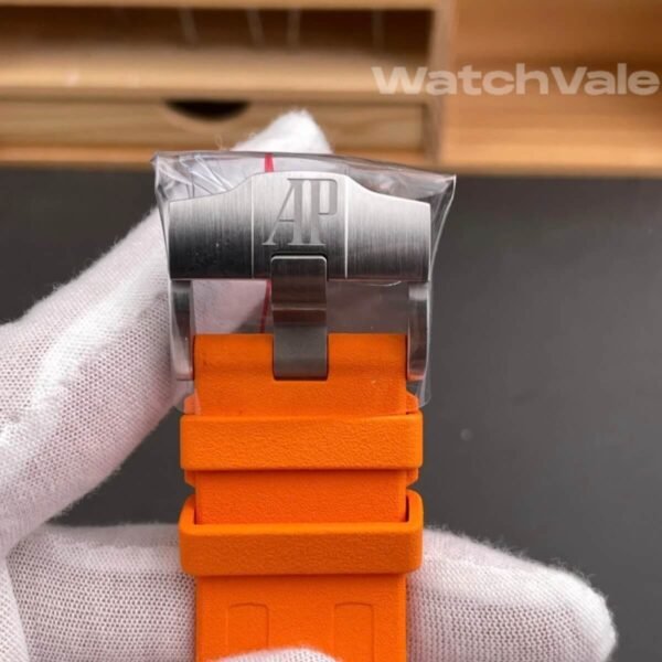Audemars Piguet Royal Oak Offshore Diver orange rubber strap detail replica