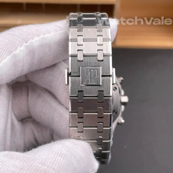 Audemars Piguet Royal Oak stainless steel bracelet detail replica