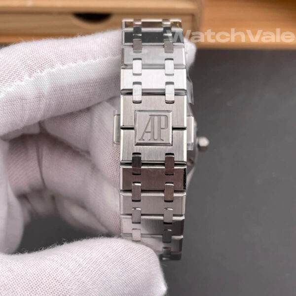 Audemars Piguet Royal Oak stainless steel bracelet detail replica