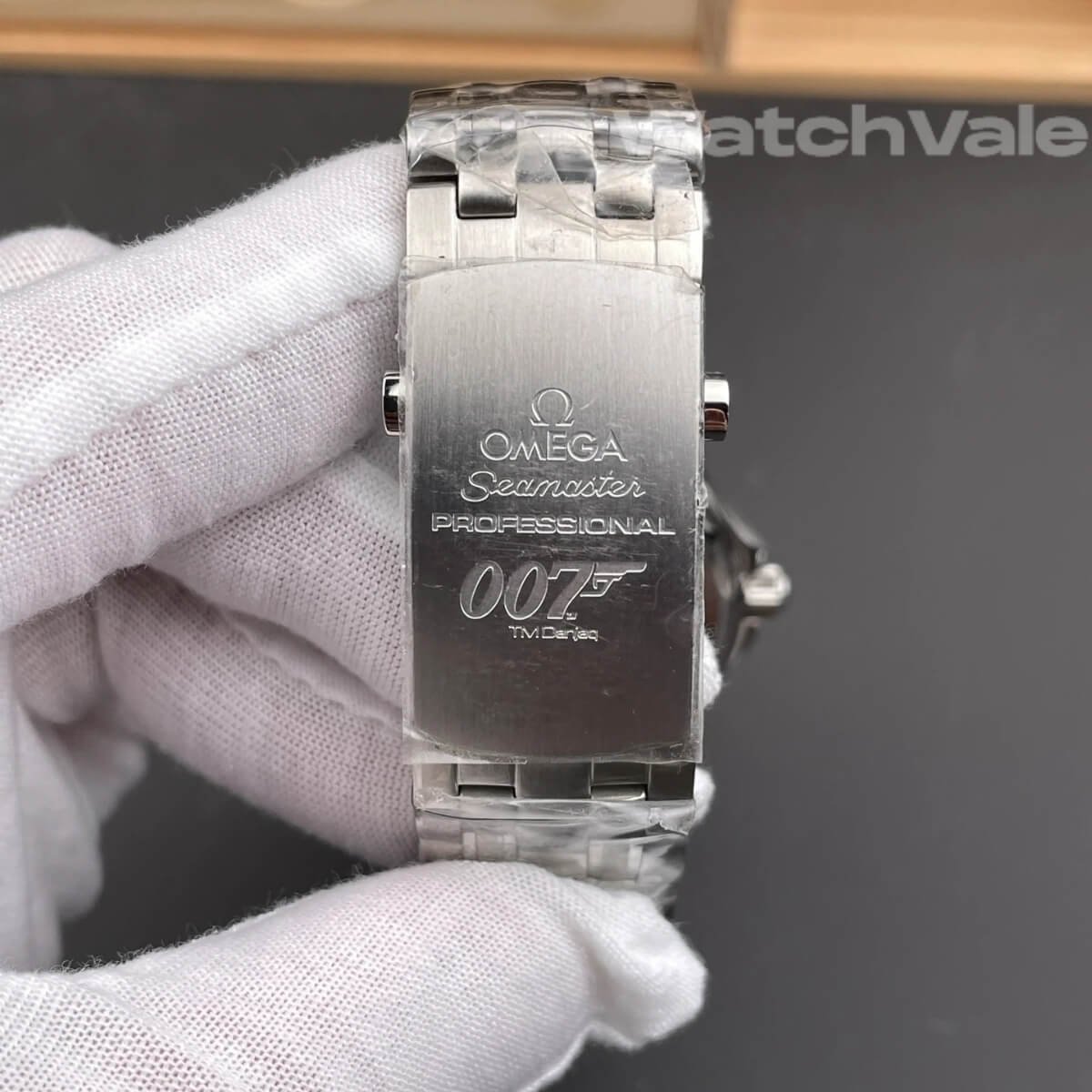 Omega Seamaster James Bond 007 gun logo seconds hand replica watch