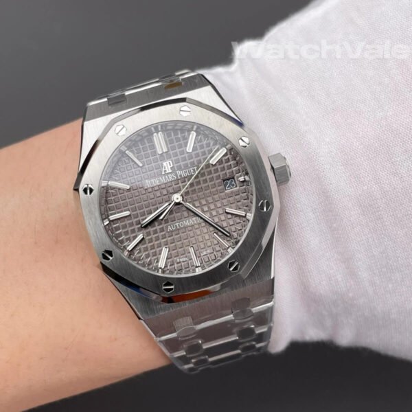 Audemars Piguet Royal Oak Selfwinding 15300ST.OO.1220ST.01 replica watch back view