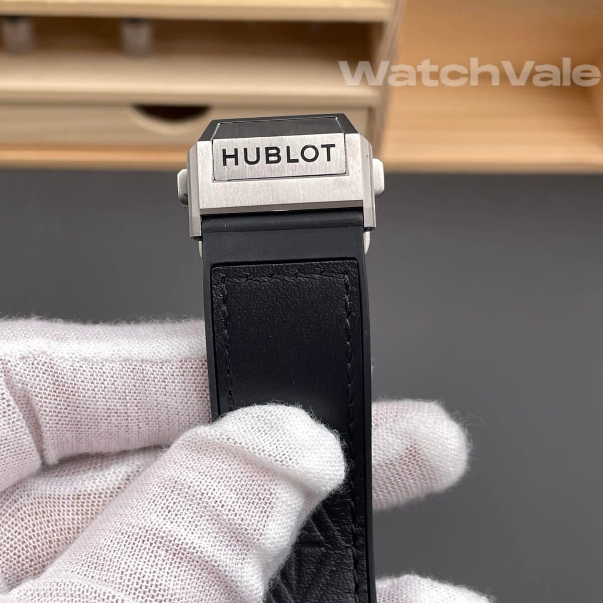 Hublot Big Bang Sang Bleu octagonal discs hands replica watch