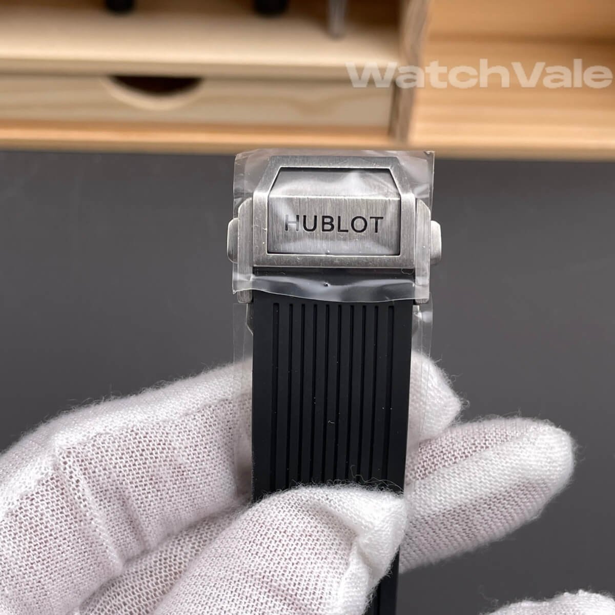 Hublot Big Bang Unico Titanium 421.NX.1170.RX replica watch back view