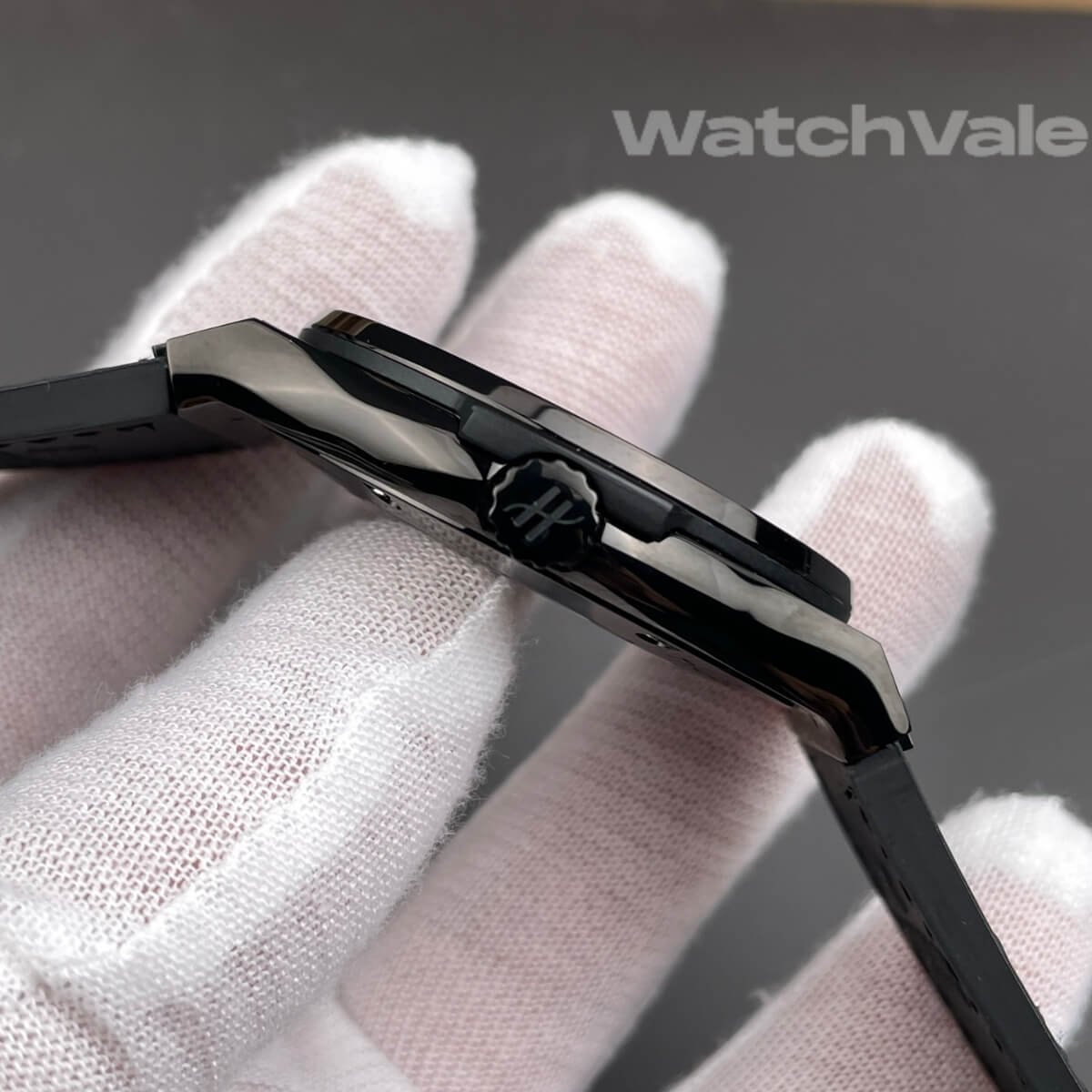 Hublot Classic Fusion Skull diamond bezel side view replica