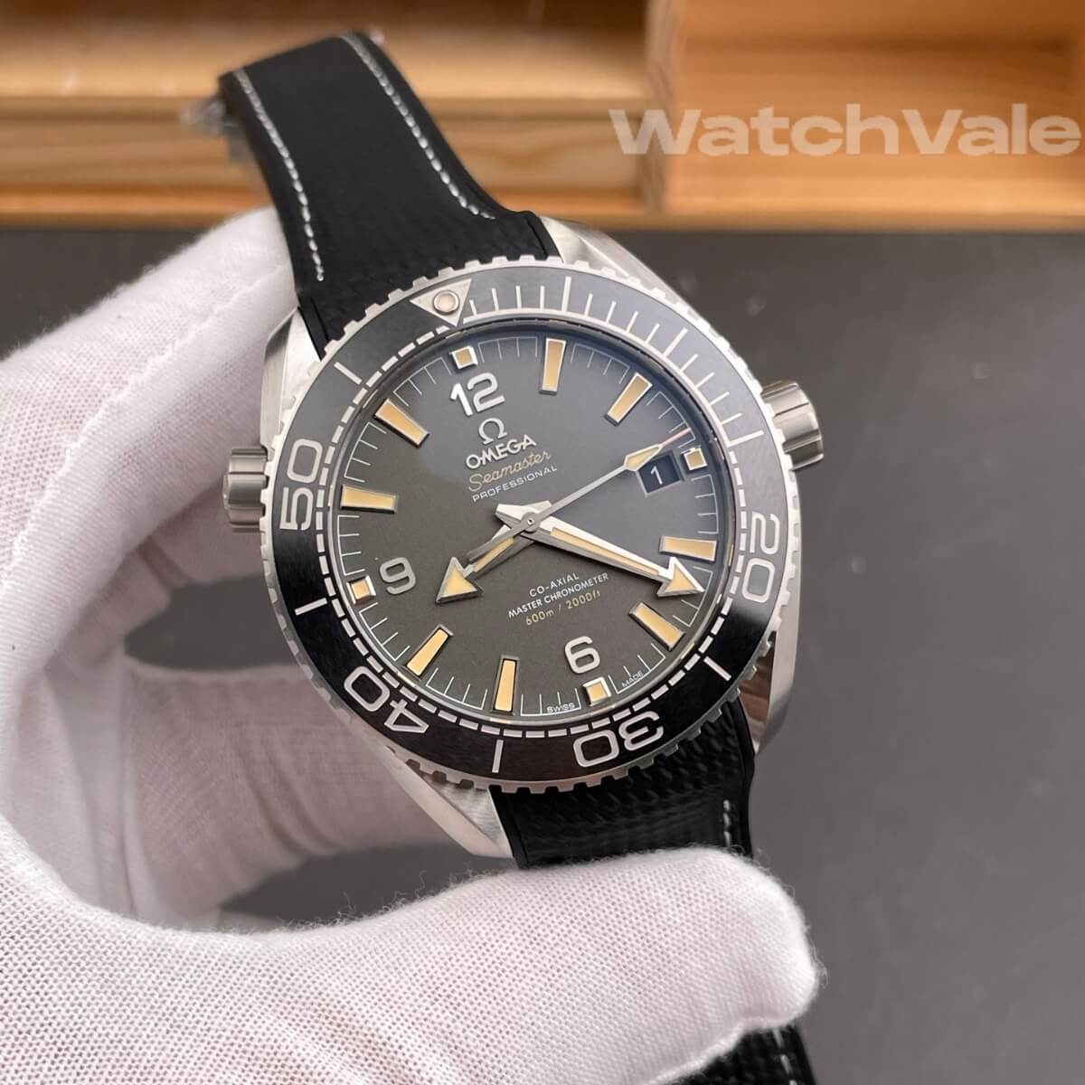 Omega Seamaster Planet Ocean 600M rubber strap replica on wrist