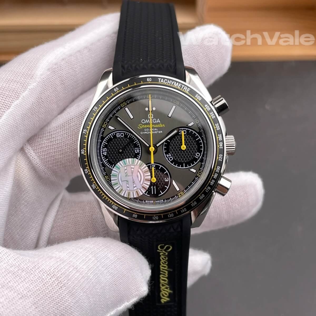 Omega Speedmaster Racing 40mm black rubber strap replica on wrist