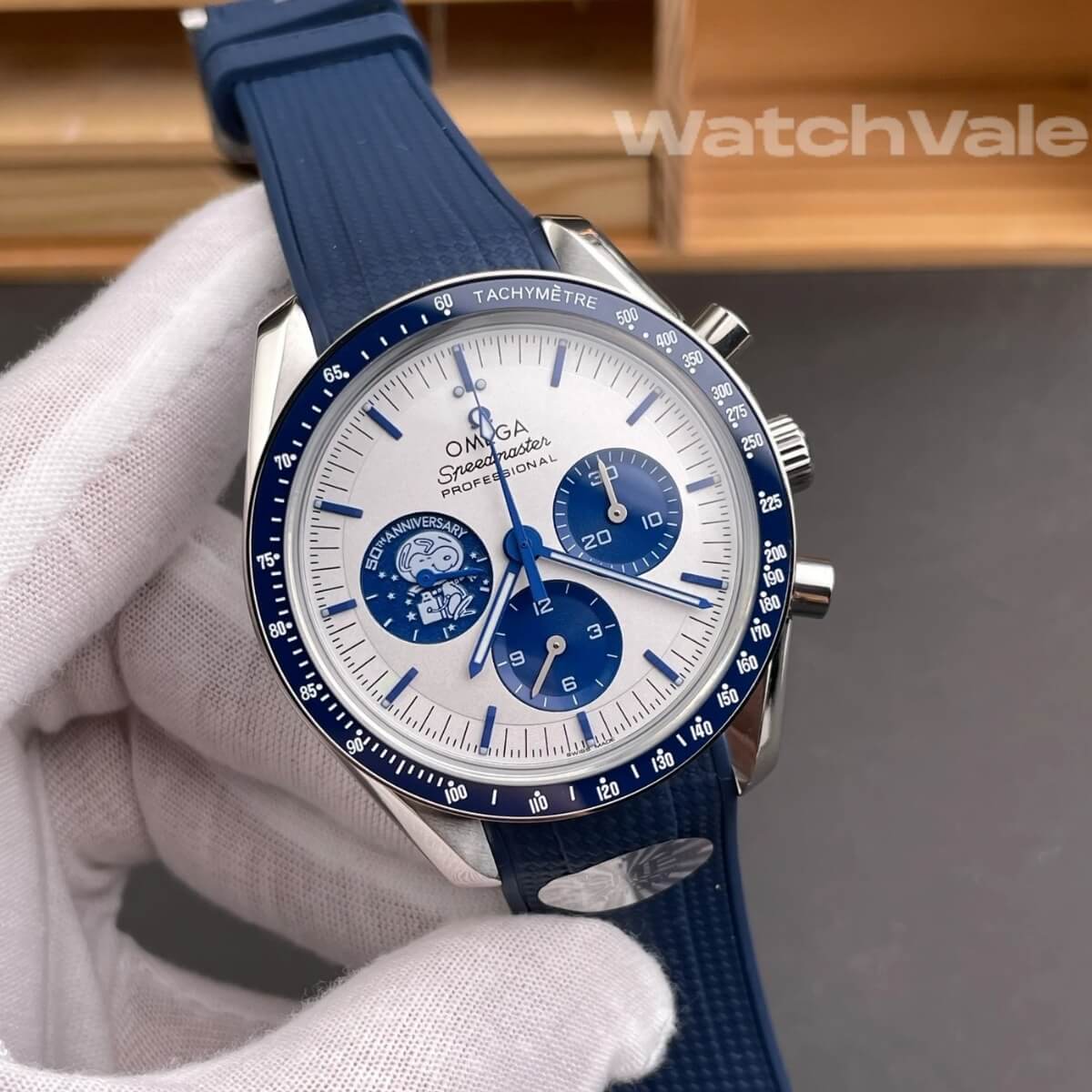 Omega Speedmaster Silver Snoopy Award blue nylon fabric strap replica on wrist