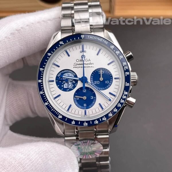 Omega Speedmaster Silver Snoopy Award stainless steel bracelet replica on wrist