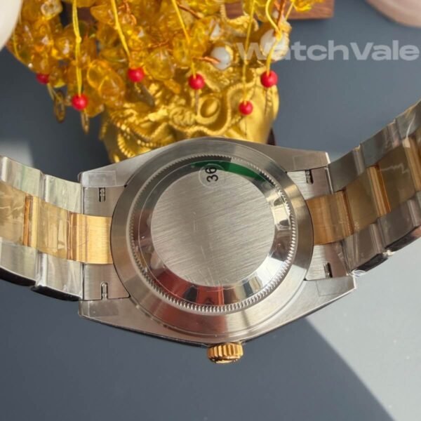 Rolex Datejust 41 champagne dial yellow gold fluted bezel replica