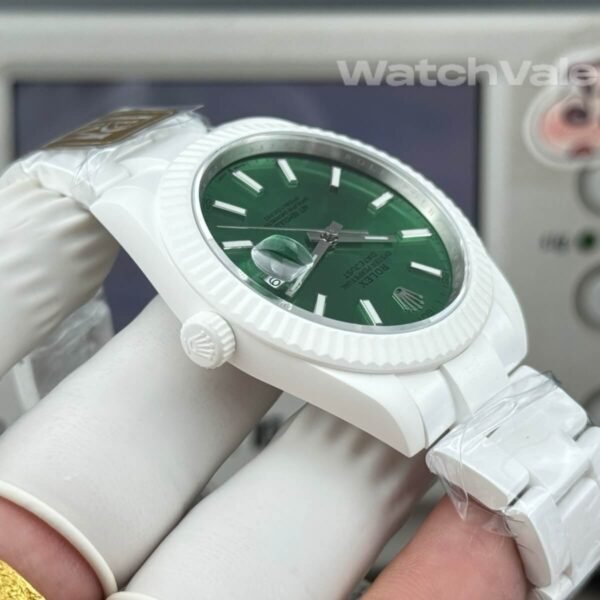 Rolex Datejust 126334-Style white ceramic fluted bezel side view replica