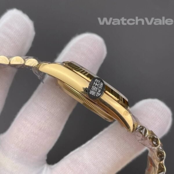 Rolex Day-Date 228238-0005 fluted bezel side view replica
