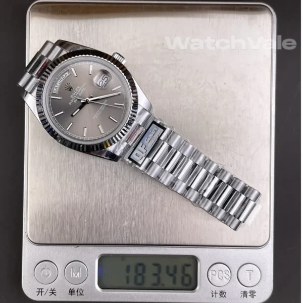 Rolex Day-Date Silver Dial Fluted Bezel President Bracelet Super Clone Replica - Image 4