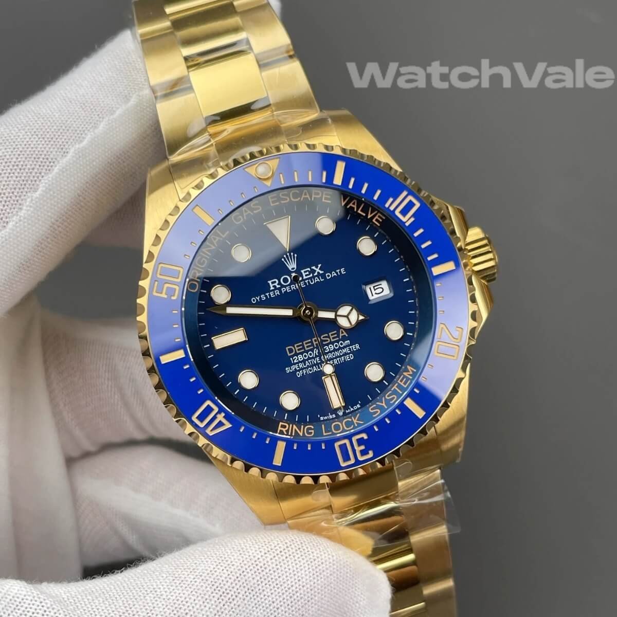 Rolex Deepsea 136668LB yellow gold Oyster bracelet replica on wrist