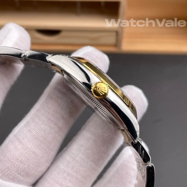 Rolex Explorer 36 124273 yellow Rolesor replica on wrist