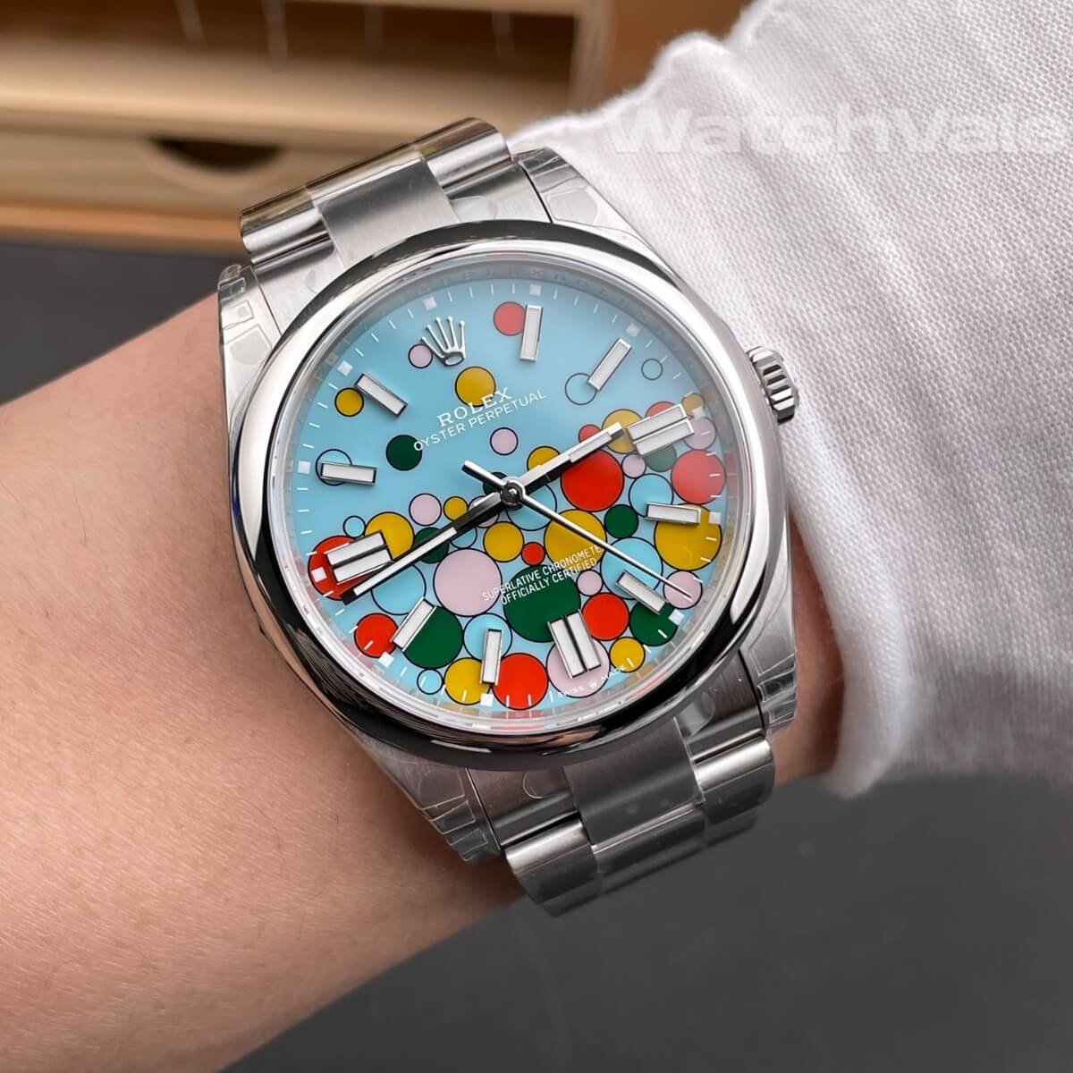 Rolex Oyster Perpetual 124300 Oystersteel replica watch back view