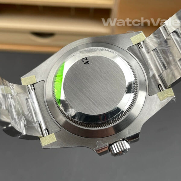 Rolex Submariner 124060 Oystersteel replica watch back view