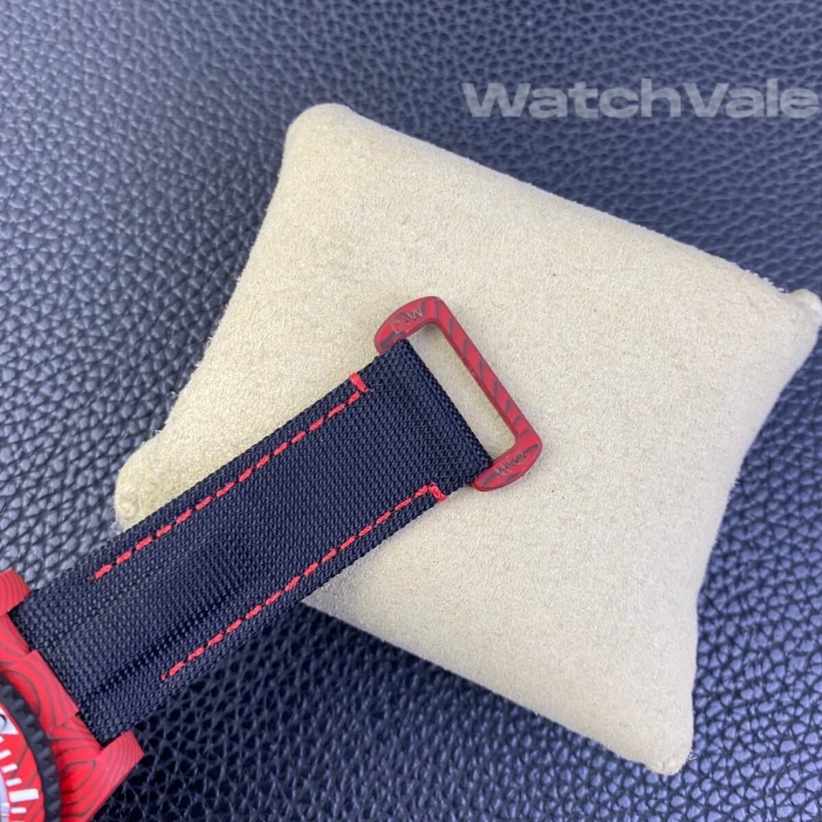 Rolex Submariner 116610 DIW black nylon strap detail replica
