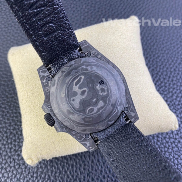 Rolex Submariner DIW Forged Carbon bezel side view replica Rolex Submariner 116610LN-Style DIW black fabric strap detail replica