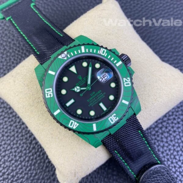 Rolex Submariner Date 116610LN-Style DIW black nylon strap replica on wrist