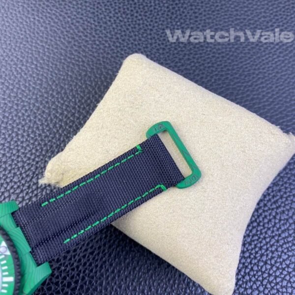 Rolex Submariner 116610LN-Style DIW black nylon strap detail replica
