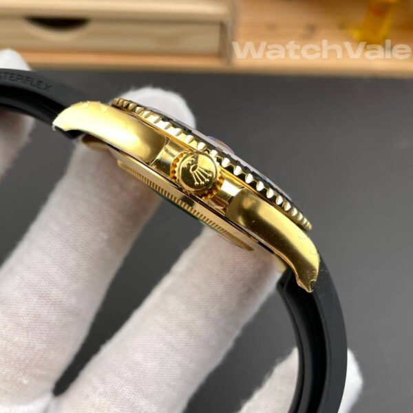 Rolex Yacht-Master 42 226658 yellow gold Oysterflex replica on wrist