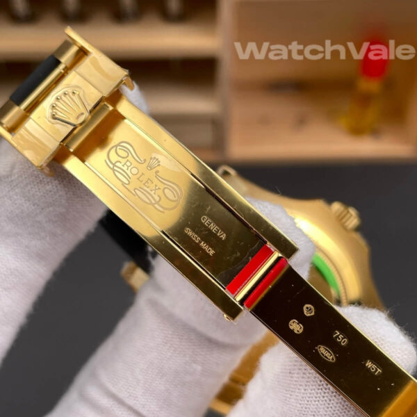 Rolex Yacht-Master 42 226658 Oysterflex strap detail replica