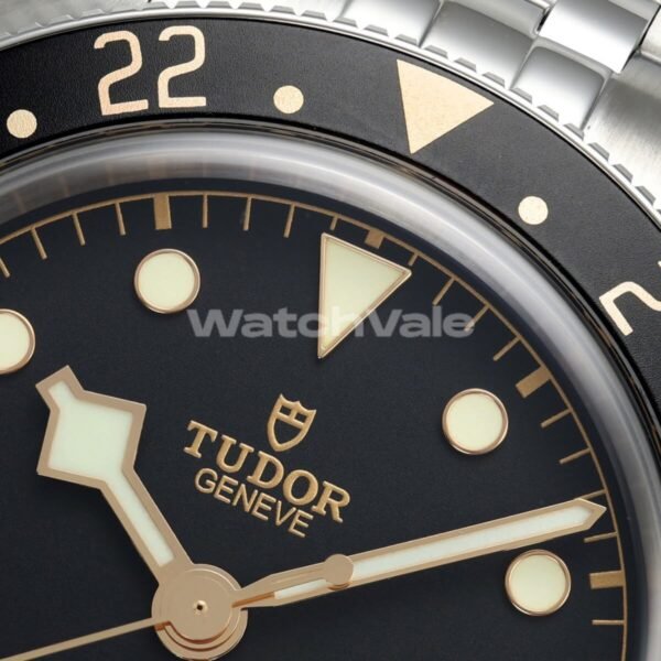 Tudor Black Bay 58 GMT M7939G1A0NRU-0003 full view black burgundy bezel replica